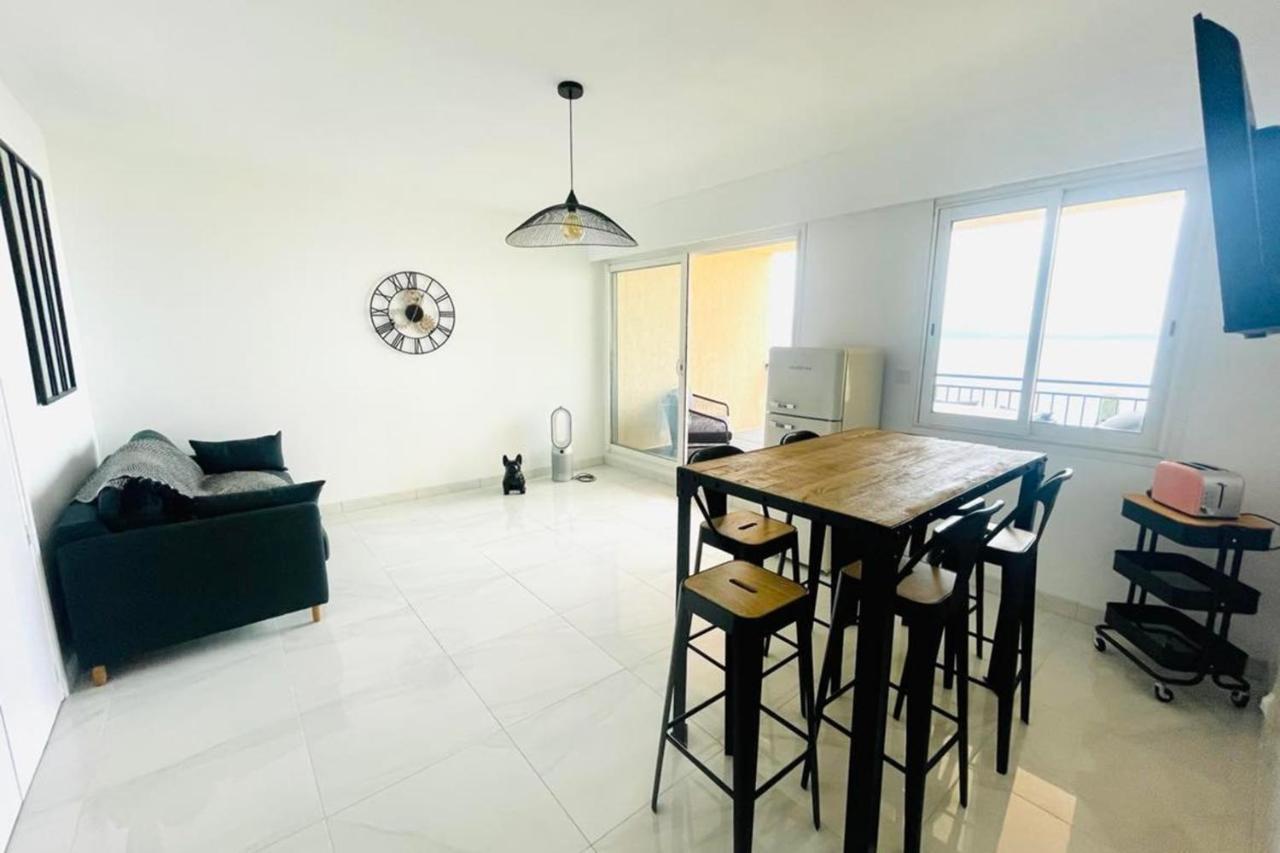 Nice And Bright 60 M With Terrace View On The Sea アジャクシオ エクステリア 写真